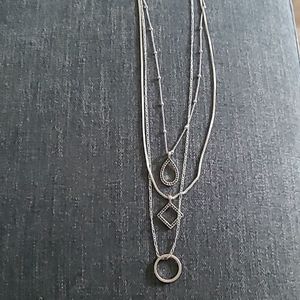 NWOT Lucky 3 tier necklace